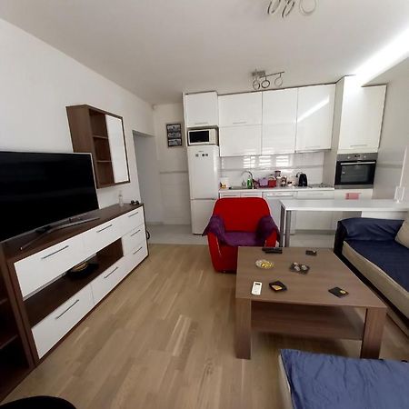 Skopje Contemporary Apartment 外观 照片