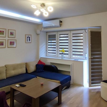 Skopje Contemporary Apartment 外观 照片