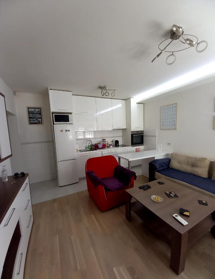 Skopje Contemporary Apartment 外观 照片