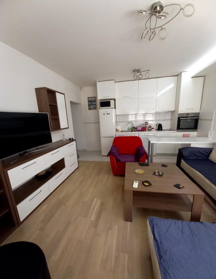Skopje Contemporary Apartment 外观 照片
